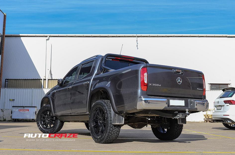 MERCEDES X CLASS CHANNEL MATTE BLACK