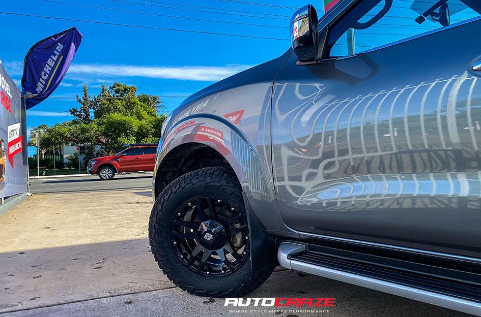 NISSAN NAVARA CLIFF MATTE BLACK