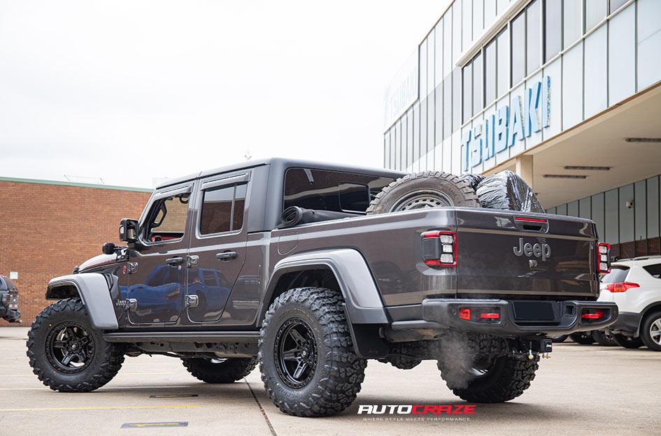 JEEP GLADIATOR KICKER MATTE BLACK