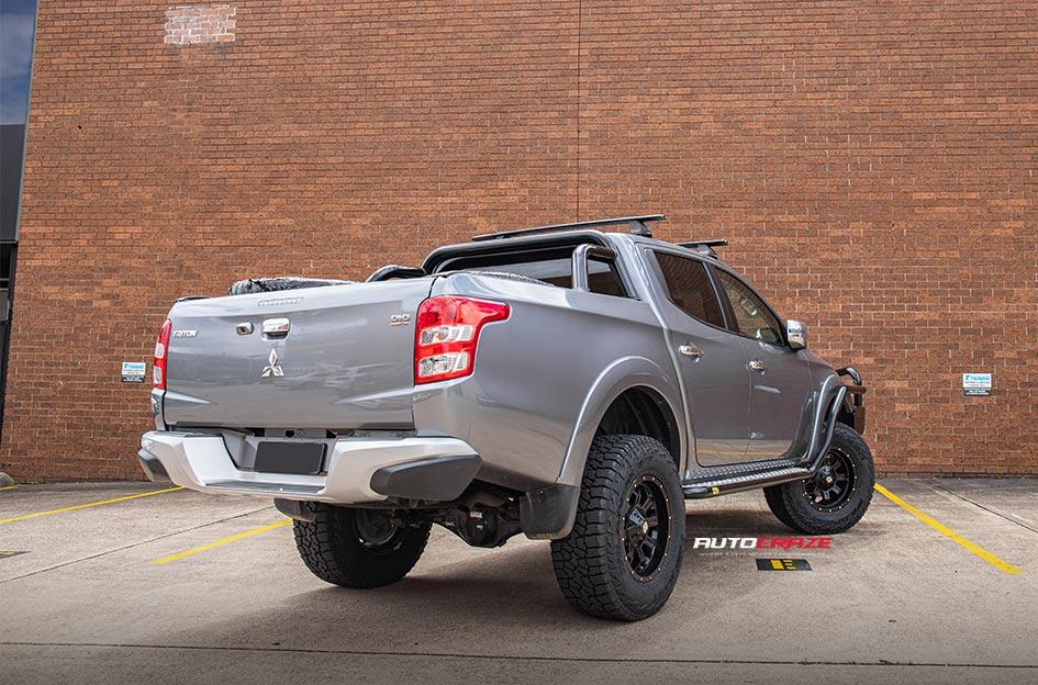 MITSUBISHI TRITON HURRICANE MATTE BLACK