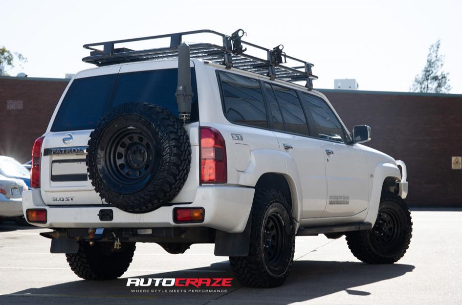 NISSAN PATROL D HOLE BLACK