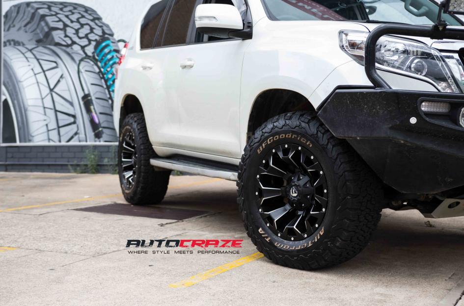 TOYOTA-PRADO-ASSAULT-GLOSS-BLACK-MILLED-ACCENTS