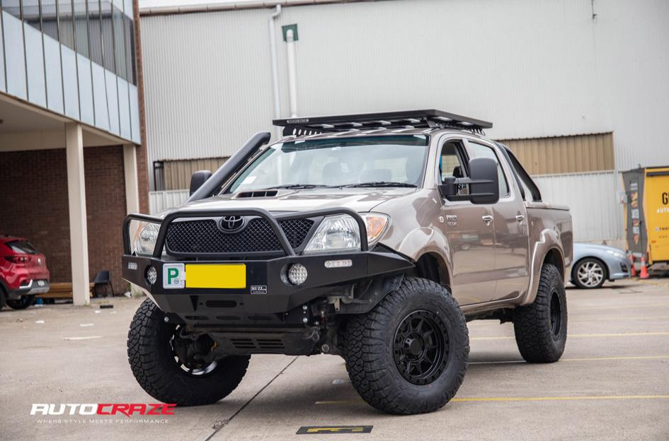 TOYOTA HILUX N70 4WD AX202 CAST IRON BLACK