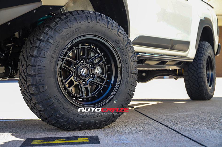 TOYOTA HILUX N80 RUGGED X NITRO MATTE BLACK