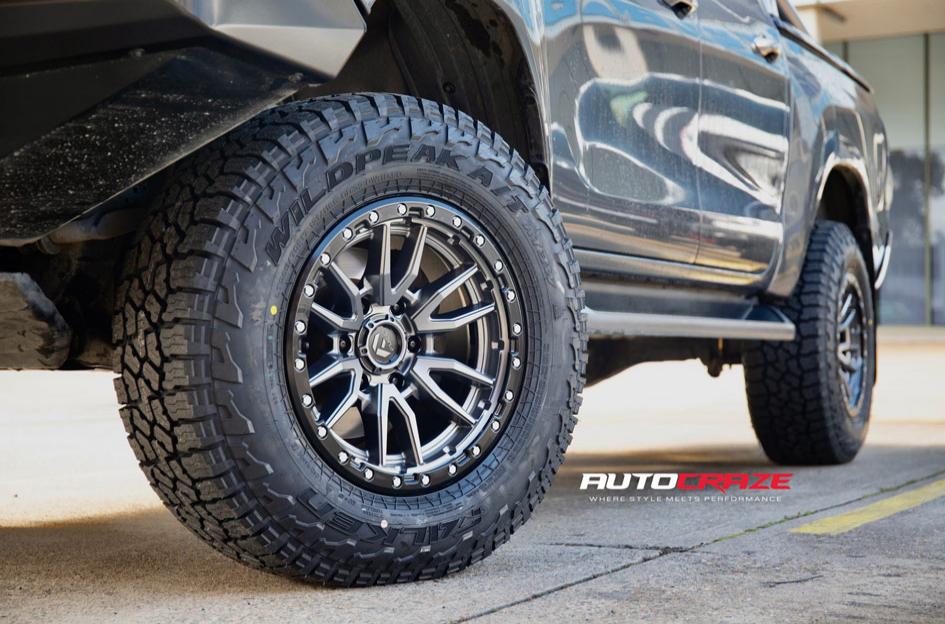 TOYOTA HILUX N80 4WD REBEL MATTE BLACK