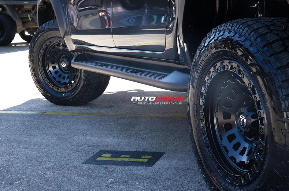TOYOTA HILUX N80 4WD ZEPHYR MATTE BLACK