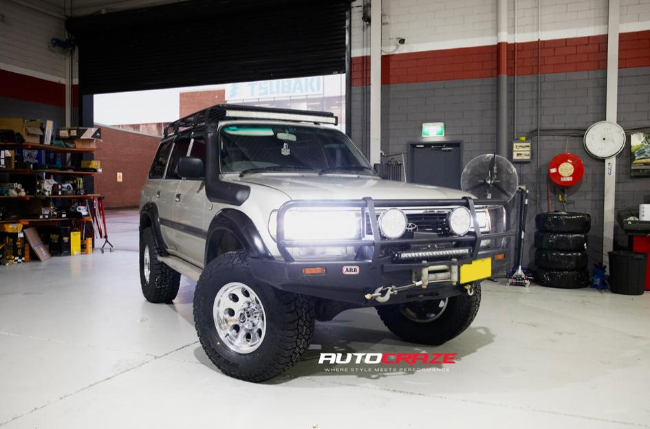 TOYOTA LANDCRUISER BAJA POLISHED