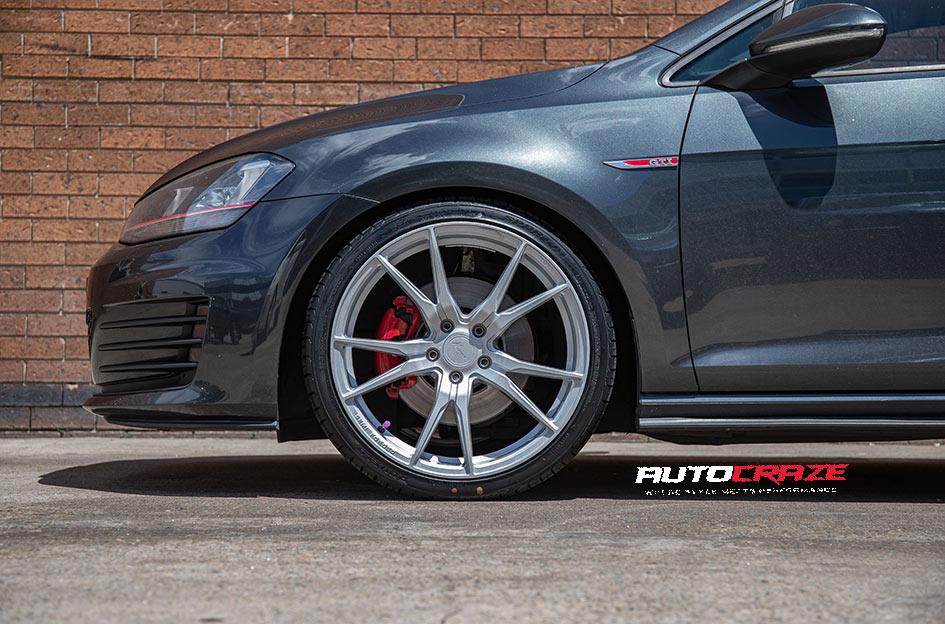 VOLKSWAGEN GOLF SF06 SILVER MACHINED FACE