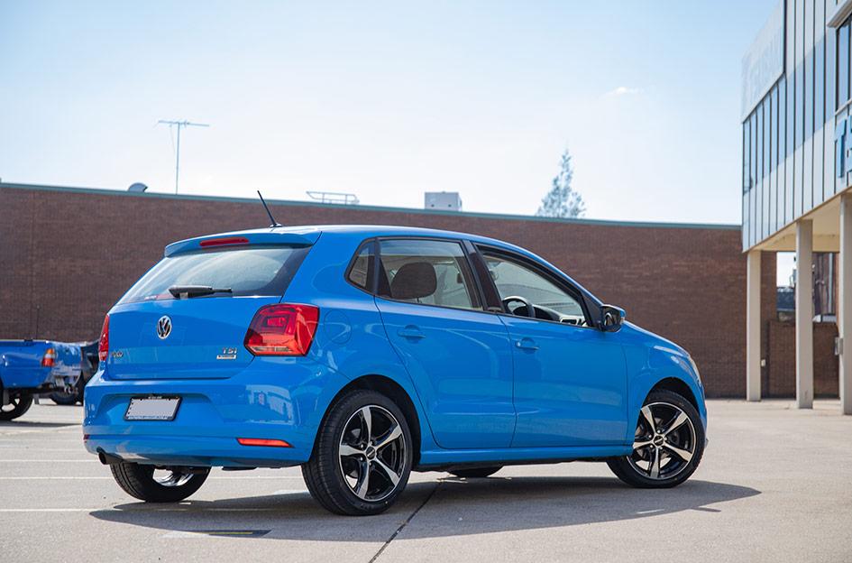 VOLKSWAGEN POLO TSI PODIUM PIANO BLACK MACHINED