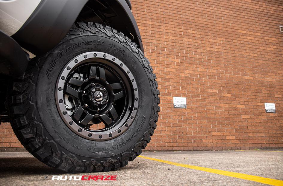 FORD RANGER ANZA MATTE BLACK WITH ANTHRACITE RING