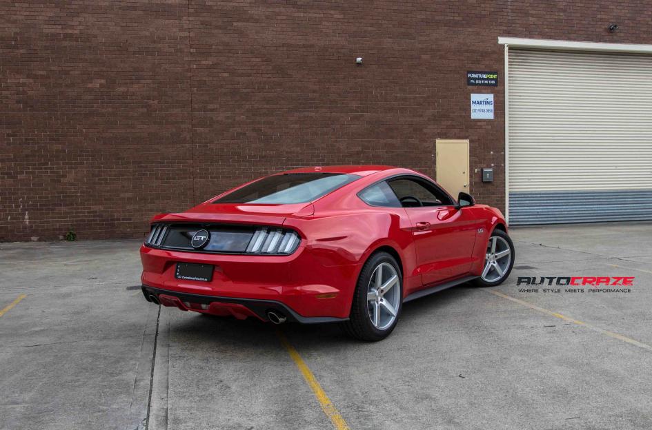 FORD MUSTANG MILAN SILVER MACHINED FACE 4