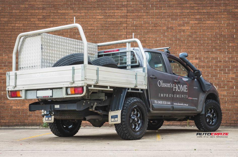 HOLDEN COLORADO SAVAGE GLOSS BLACK MILLED ACCENTS