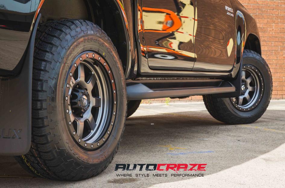 TOYOTA HILUX N70 4WD TROPHY MATTE ANTHRACITE WITH BLACK RING 3