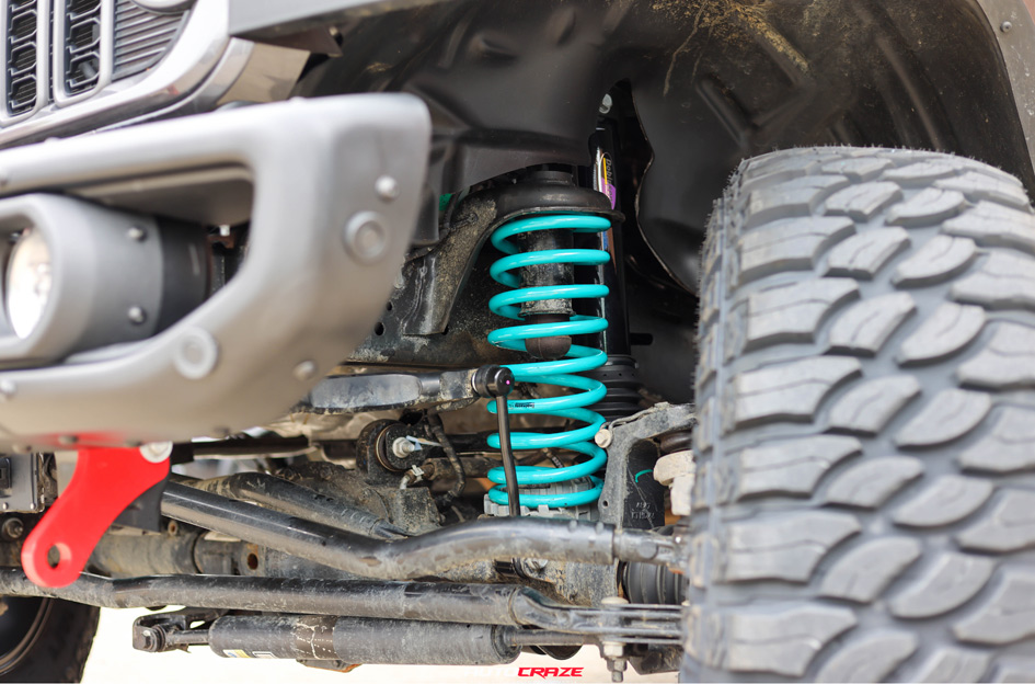 JEEP GLADIATOR FUEL PISTON MATTE GUNMETAL W/ GLOSS BLACK LIP
