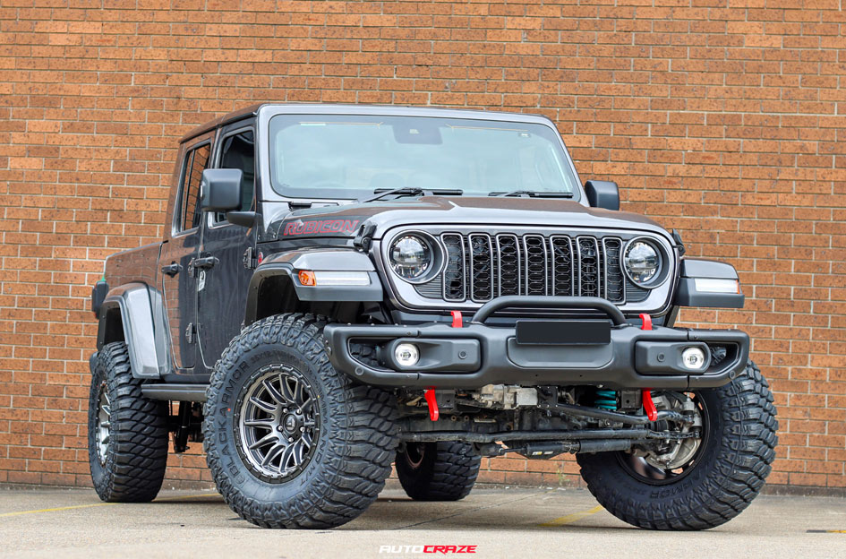 JEEP GLADIATOR FUEL PISTON MATTE GUNMETAL W/ GLOSS BLACK LIP