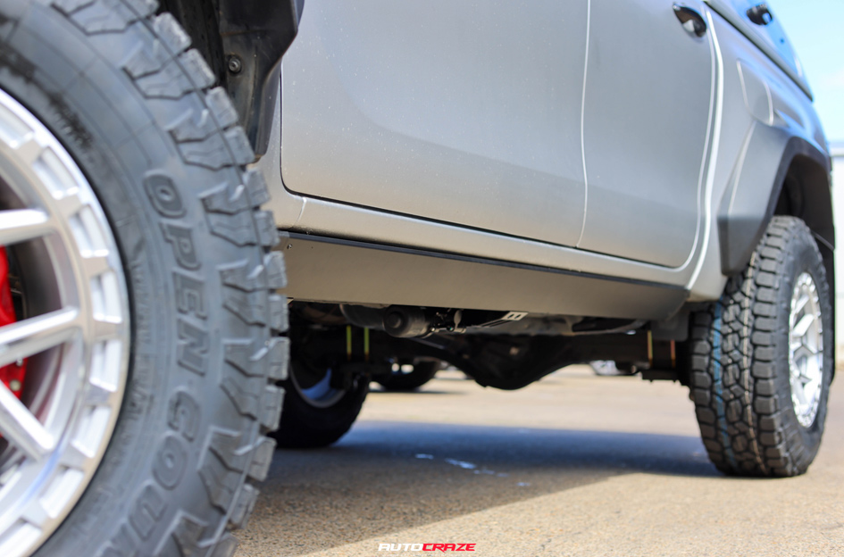TOYOTA HILUX GR NOMAD SIDE STEPS 4X4 ACCESSORIES