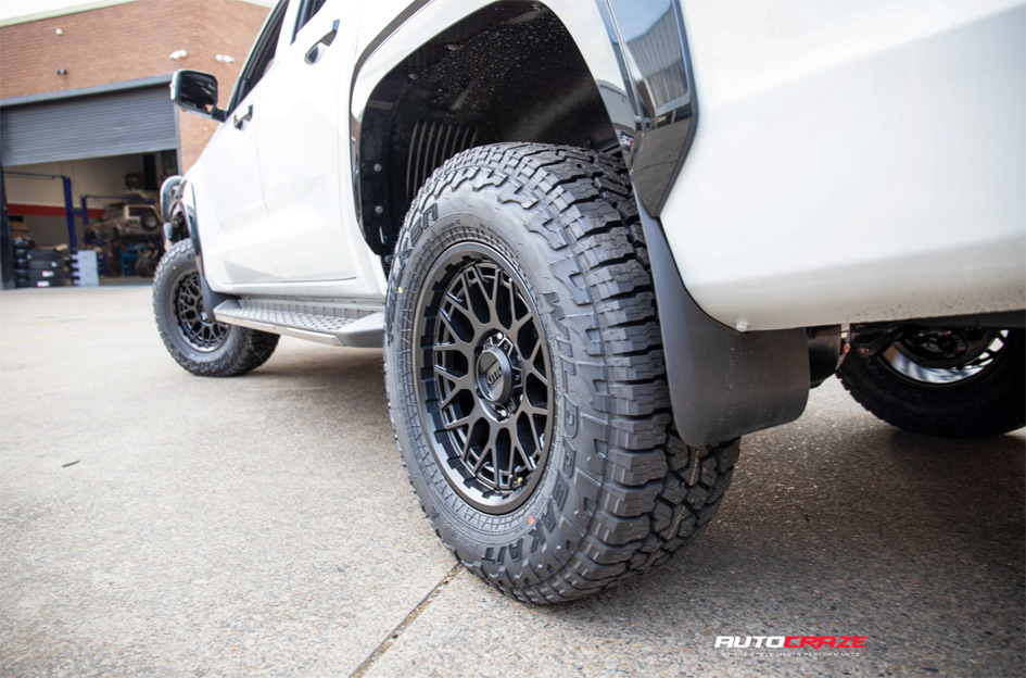 MITSUBISHI TRITON KMC TECHNIC SATIN BLACK
