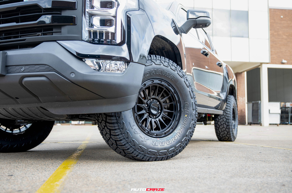 FOTON TUNLAND V7 KMC KM542 IMPACT SATIN BLACK