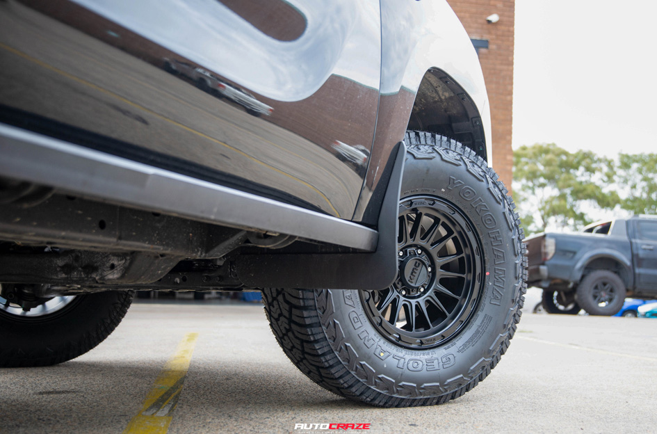 FOTON TUNLAND V7 KMC KM542 IMPACT SATIN BLACK