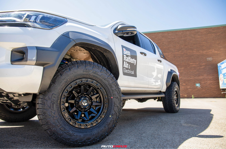 TOYOTA HILUX FUEL COVERT MATTE BLACK