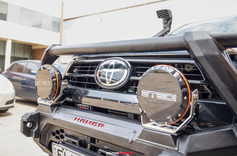 TOYOTA HILUX ROH RAID MATTE BLACK