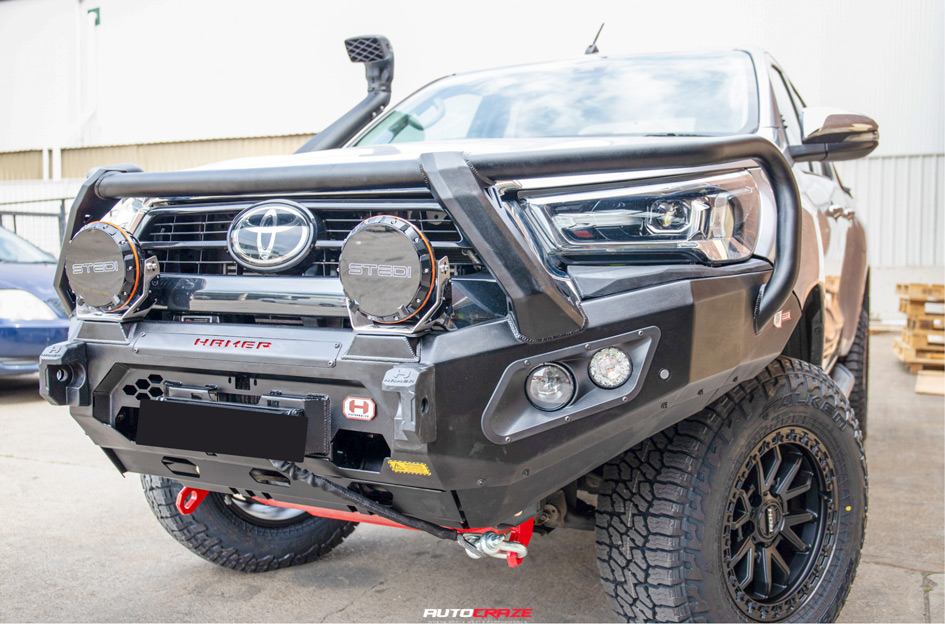 TOYOTA HILUX ROH RAID MATTE BLACK