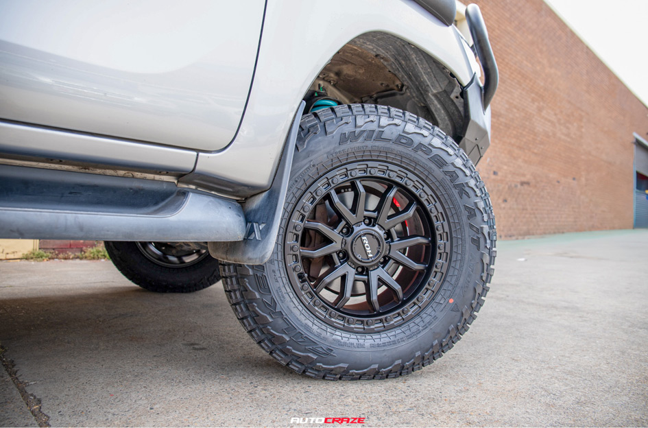 TOYOTA HILUX ROH RAID MATTE BLACK