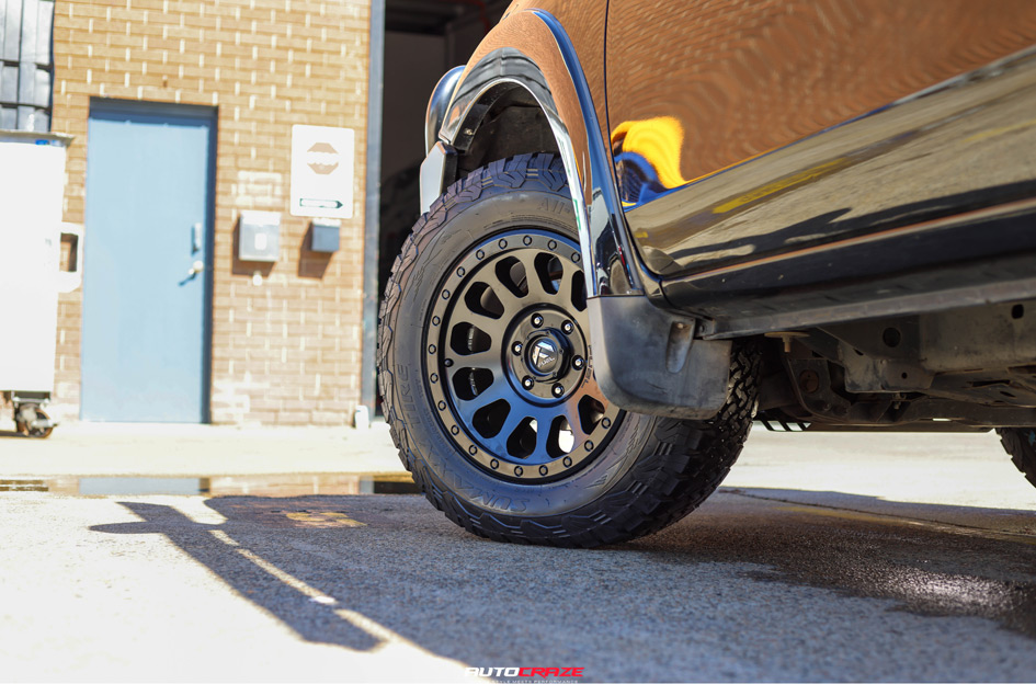 MITSUBISHI TRITON FUEL VECTOR MATTE BLACK