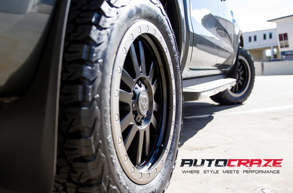 FORD-RANGER-TANAY-MATTE-BLACK-WITH-MATTE-GRAPHITE-LIP-EDGE