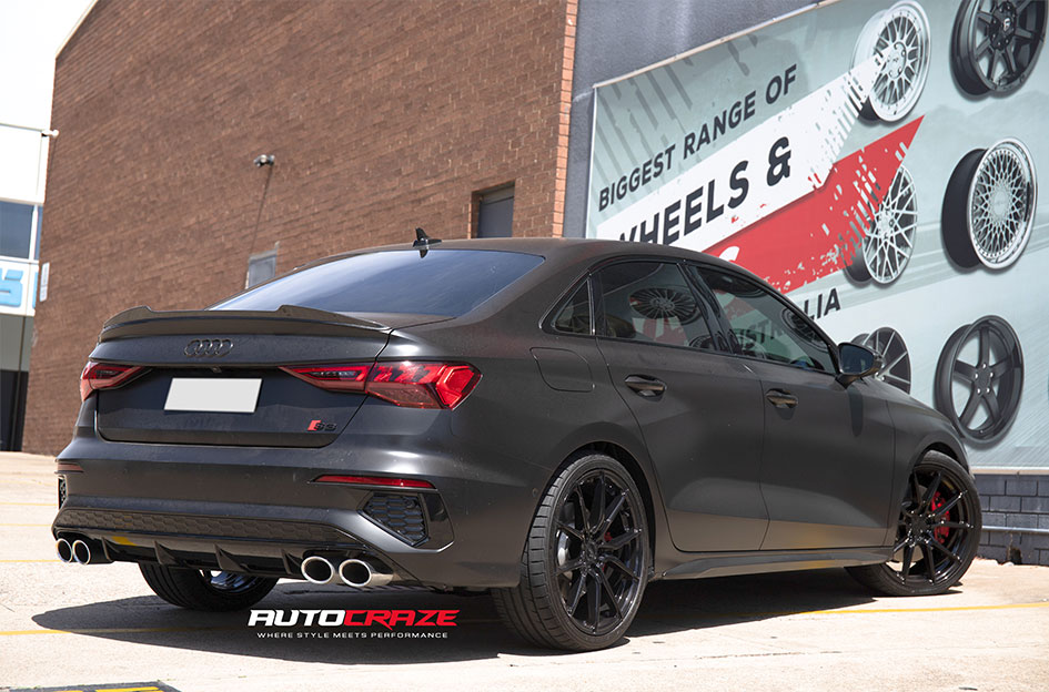 AUDI S3 KING VENOM GLOSS BLACK 