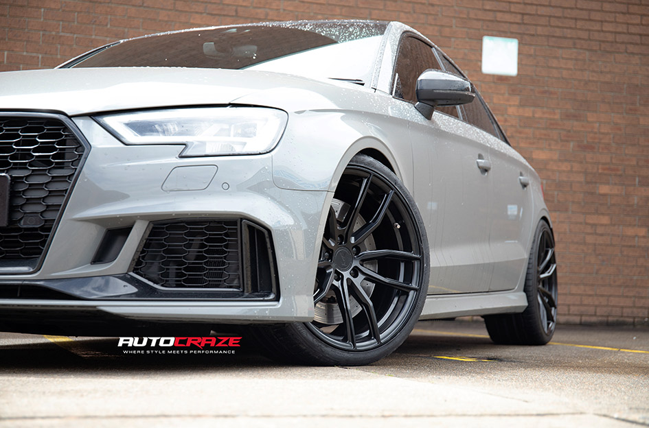 AUDI RS3 KOYA SF11 GLOSS BLACK 