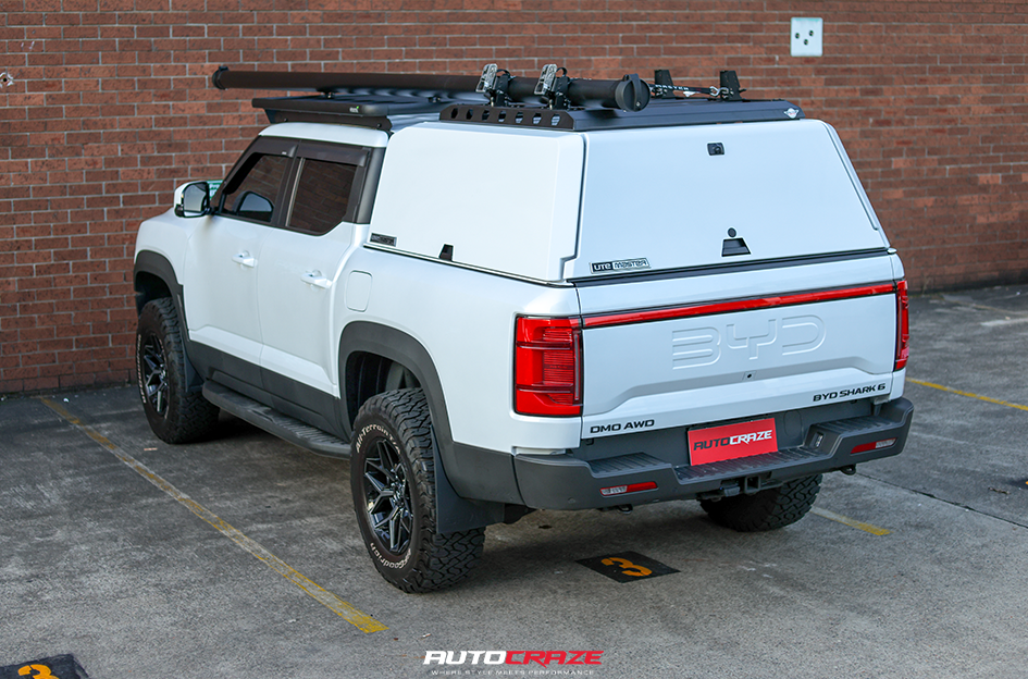 BYD SHARK FUEL FLUX GLOSS BLACK GREY TINT