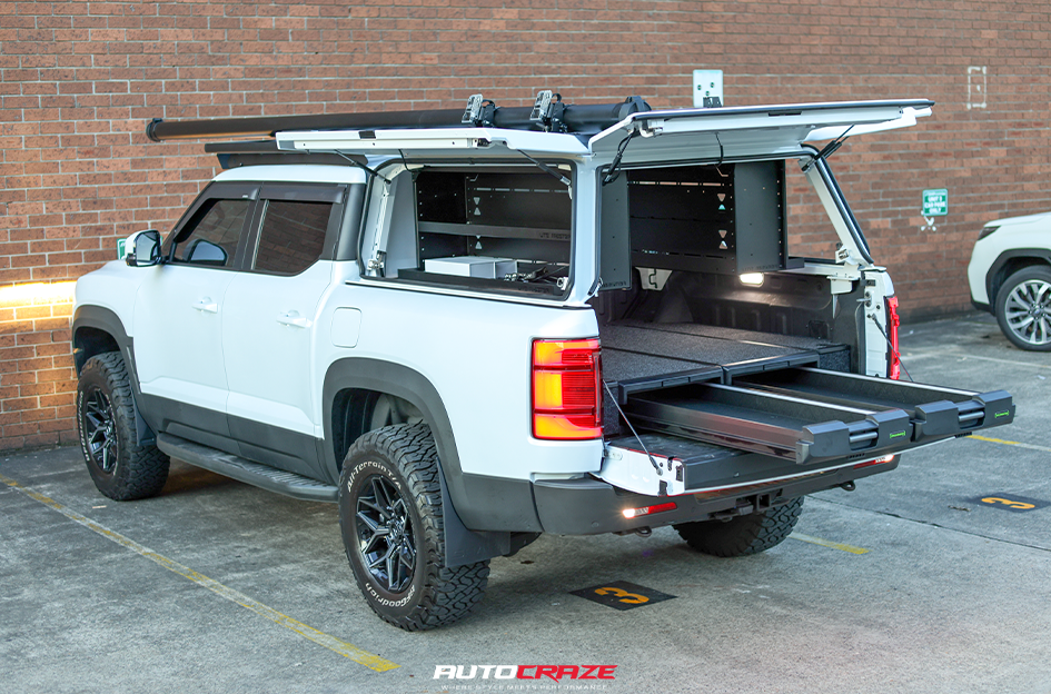 BYD SHARK FUEL FLUX GLOSS BLACK GREY TINT