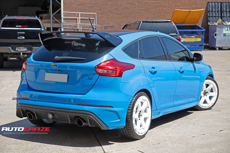 FORD FOCUS RS ROTIFORM KB1 WHITE WHEELS