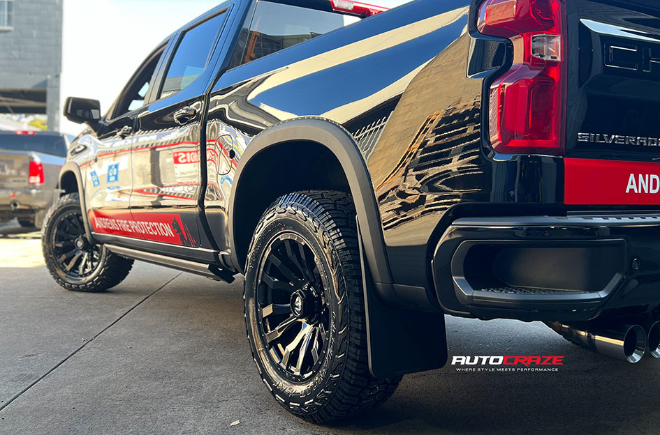 CHEVROLET SILVERADO FUEL BLITZ GLOSS BLACK 