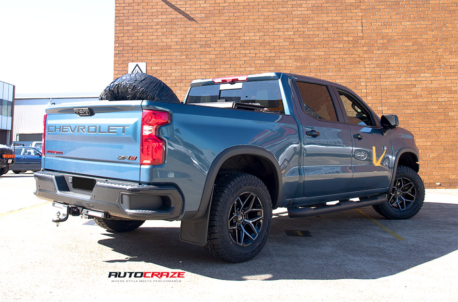 CHEVROLET SILVERADO FUEL FLUX GLOSS BLACK GREY TINT