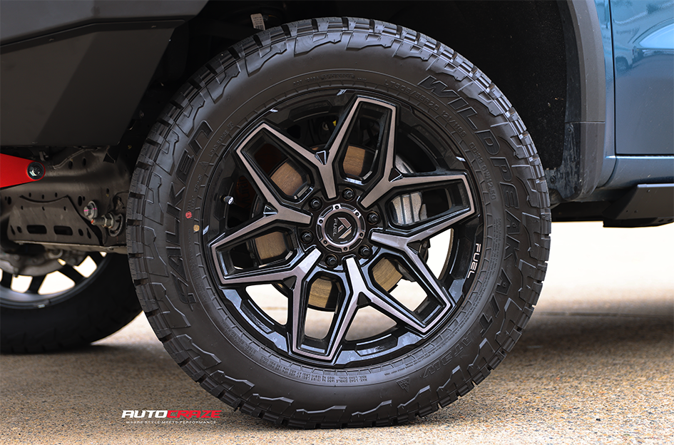 CHEVROLET SILVERADO FUEL FLUX GLOSS BLACK GREY TINT