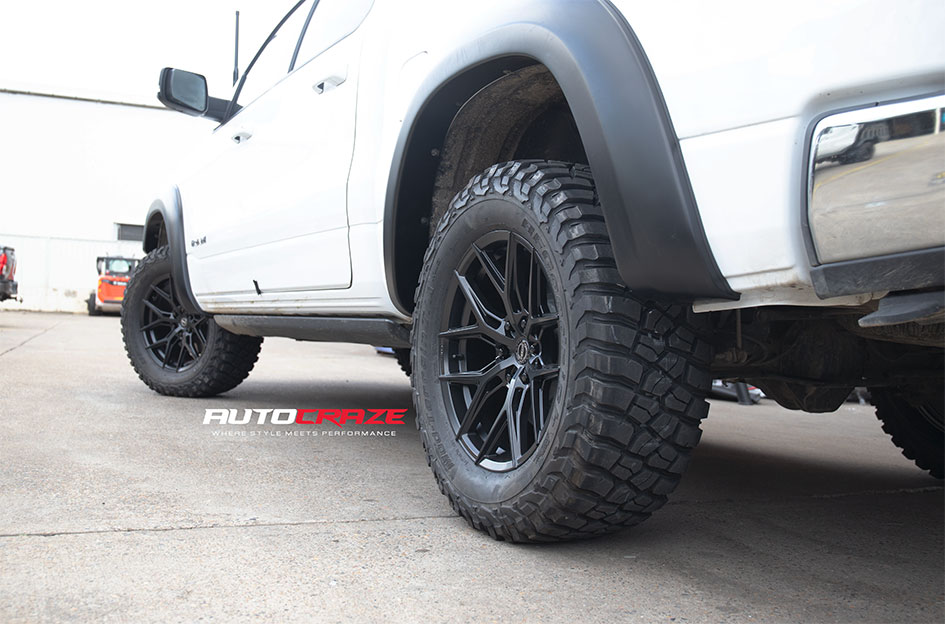 DODGE RAM HAMER BULL BAR 4X4 ACCESSORIES 