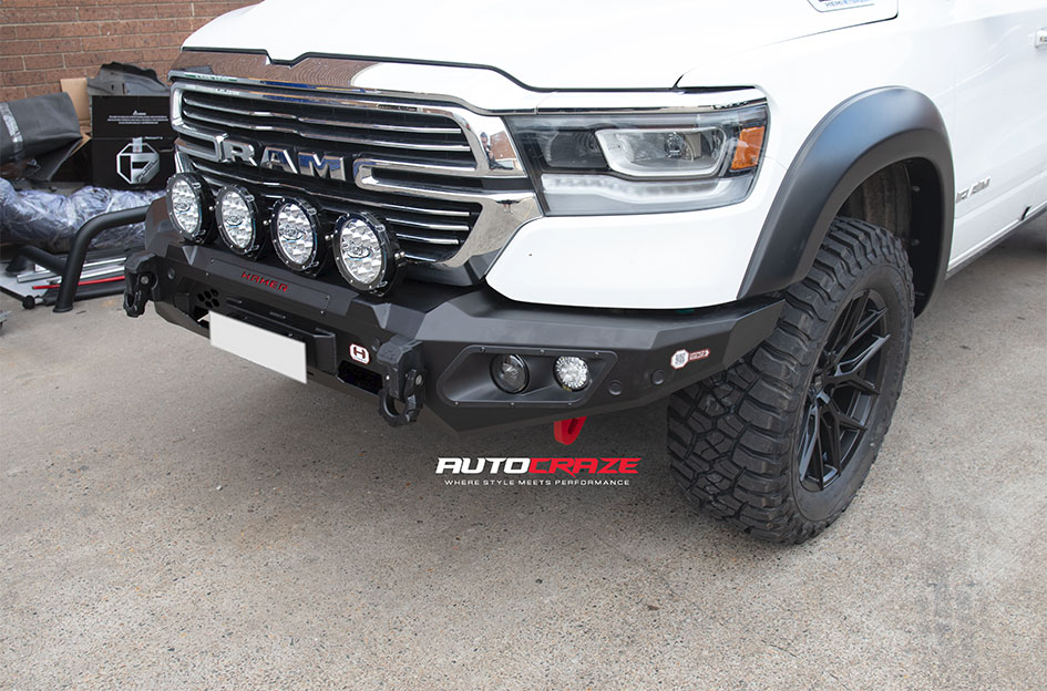 DODGE RAM HAMER BULL BAR 4X4 ACCESSORIES 