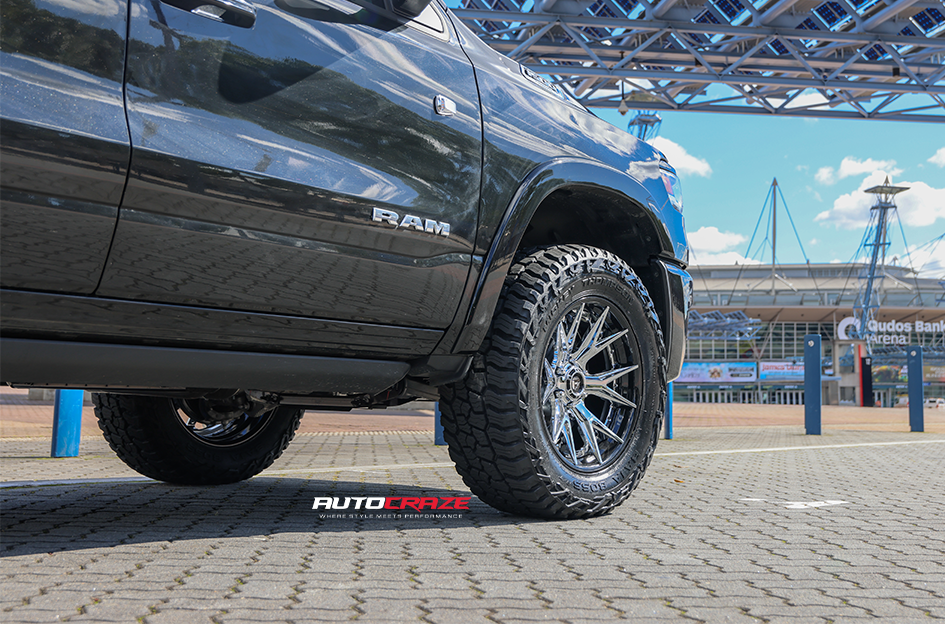 DODGE RAM FUEL CATALYST PLATINUM W/ CHROME LIP