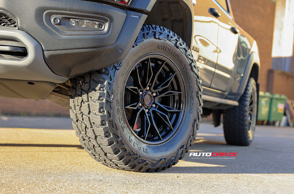 DODGE RAM FUEL MUTINY MATTE BLACK W/ GLOSS BLACK LIP