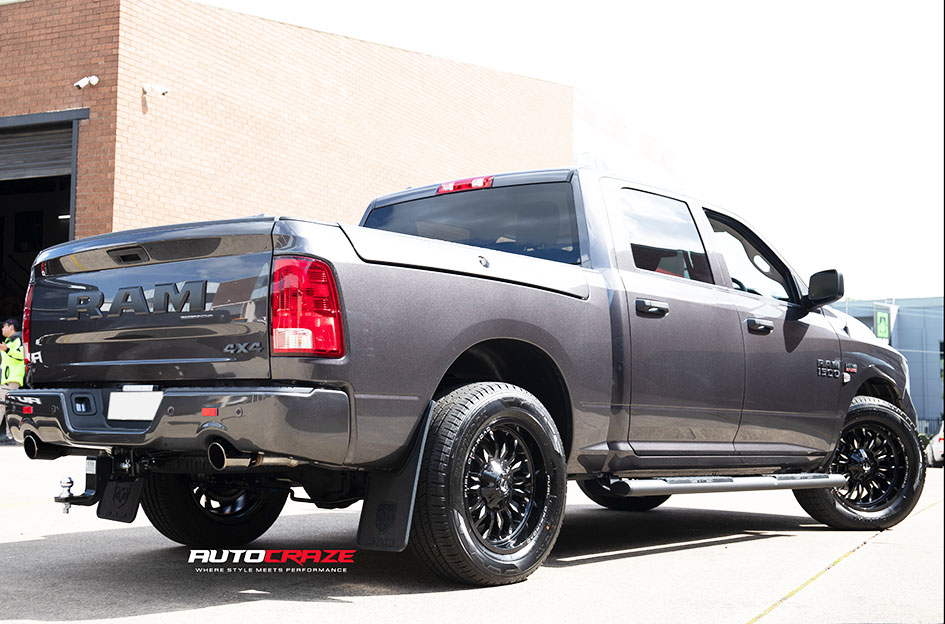 DODGE RAM FUEL ARC D795 GLOSS BLACK MILLED 