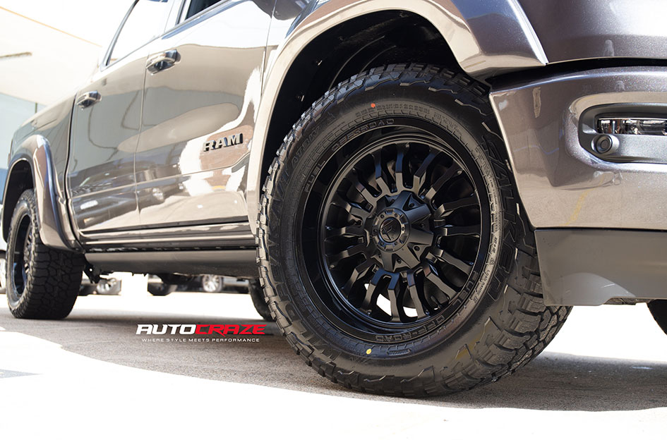 DODGE RAM FUEL ARC GLOSS BLACK 
