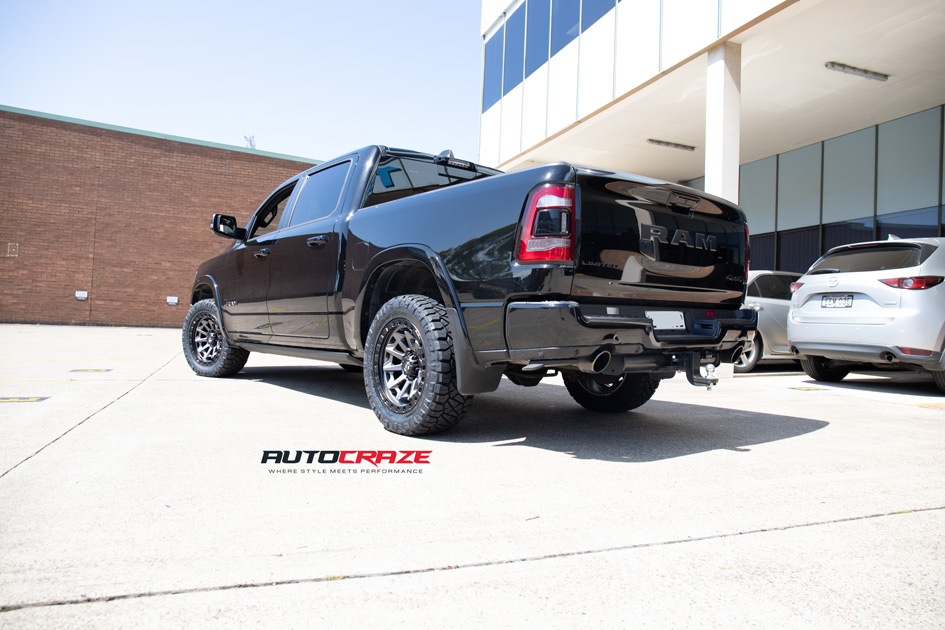 DODGE RAM FUEL COVERT ANTHRACITE BLACK LIP
