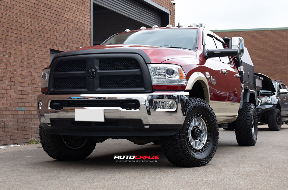 DODGE RAM 2500 KMC GRS MACHINED W/ SATIN BLACK LIP