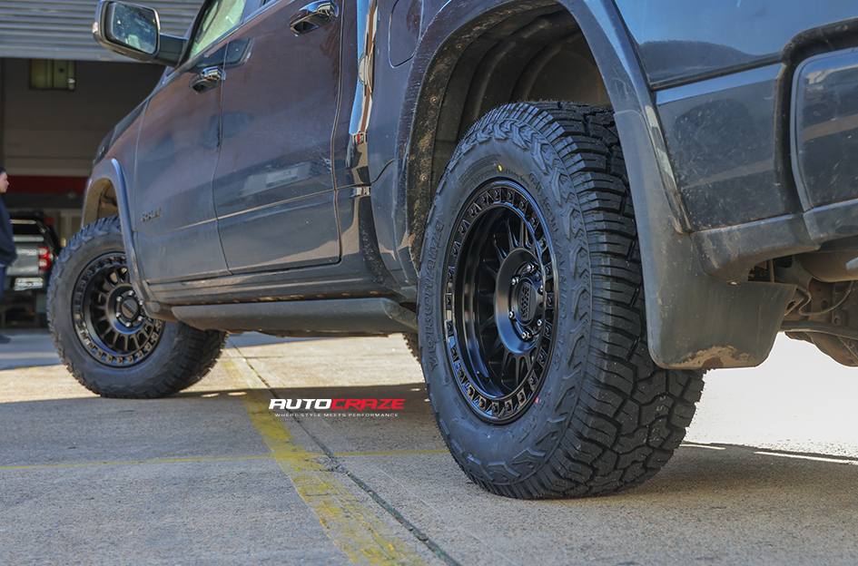 DODGE RAM KMC IMS MATTE BLACK W/ GLOSS BLACK LIP