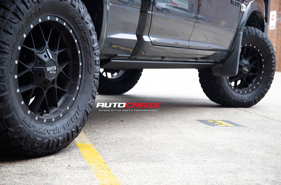 DODGE RAM MOTO METAL SIEGE GLOSS BLACK