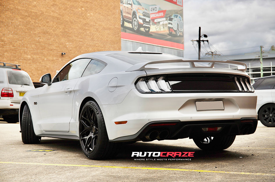 FORD MUSTANG KOYA SF07 GLOSS BLACK 