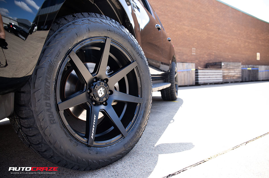FORD EVEREST DIESEL AVALANCHE MATT BLACK 