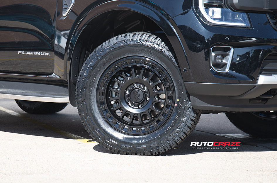 FORD EVEREST NEXT GEN KMC IMS MATTE BLACK W/ GLOSS BLACK LIP